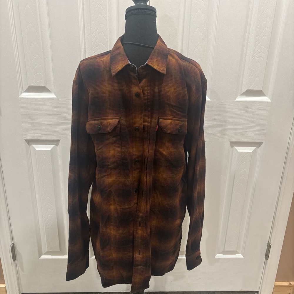 LEVIS Men's  Rust and Black Plaid Shirt Size L Tall